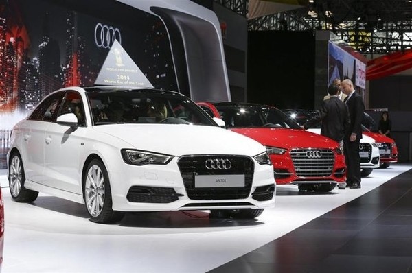 Audi A3 Manhattan'daki Javits Center'da başlayan New York Uluslararası Otomobil Fuarı'nın ikinci gününde "2014 Dünya Otomobil Ödülleri"ni kazananlar açıklandı.