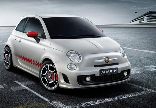 FIAT-FIAT 500 1.2 8V EURO 5-1.2 8V EURO 5 MEKANİK/MANUEL (H) benzinli Birleşik yakıt tüketimi: 5.1 litre CO2 Emisyon Değeri (g/km): 119