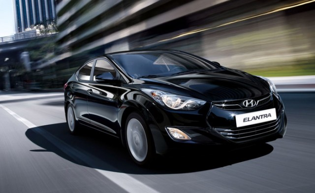 Yeni, navigasyonlu Hyundai Elantra 42.900 TL’den başlayan fiyatlarla satışa sunuldu.