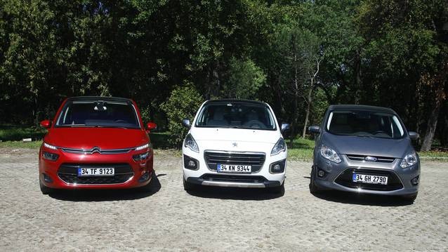 Aile otomobilleri denince akla gelen 5 kişilik MPV’lerden Citroen C4 Picasso, Ford C-Max ve crossover ruhlu Peugeot 3008, gerek güvenlik, gerekse işlevsellik açısından tatile çıkma hevesinde olan ve çocuklu ailelerin beklentilerini karşılamayı hedefliyor.