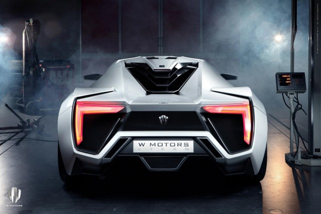 Lykan Hypersport 2013 ismi verilen spor araçtan sadece 7 adet üretildi ve satış fiyatı ise 3,4 milyon dolar olan W Motors yetkilileri, aracın tüm dünyadan oldukça büyük ilgi gördüklerini belirtti.Katar'da devam eden motor şovuna katılan firma, Lykan Hypersport 2013 adlı spor arabadan sadece yedi adet üretti ve yüzden fazla istekli alıcının kendileriyle irtibata geçtiğini açıkladı.Şirket Başkanı Ralph Debbas, Rusya, Çin ve ABD'den istek gelmesine rağmen ilk birkaç arabanın Araplara satılmasını arzuladıklarını söyledi.