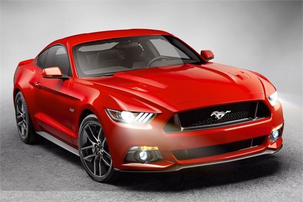 2015
Ford Mustang modeli ilk olarak 1965 yılında yollara sürüldü. Bu da şirketin 2015 modeli.