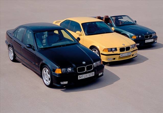 1995 yılında BMW, ilk M3 sedanını üretti. Daha sonra marka, 1996'da yeni bir motor için kolları sıvadı. Bu motor 3.2 litrelik hacme sahip olup 321 HP gücü ile dikkat çekiyordu.