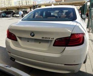Ve 2 adet 2010 model BMW 520 D otomobil. Yeşilköy’deki Gümrük Müdürlüğü’ne ait ihale salonunda gerçekleştirilecek satışlar 27 Eylül cuma günü saat 09.30’da başlayacak.