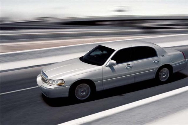 Lincoln Town Car Puan: 1,6