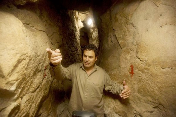 İsrailli bir arkeolog 19 yıllık kazıların sonunda Hazreti Davut'un sarayını bulduğunu iddia etti.