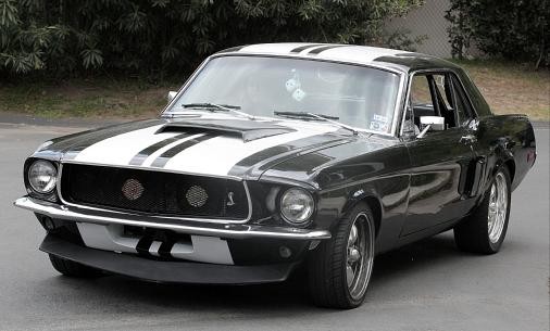 Ford Mustang, Ford tarafından Ford Falcon modelinden esinlenerek üretilen otomobil, ilk kez 9 Mart 1964'de Ford'un Michigan Dearborn'daki tesislerinde üretilmiştir.