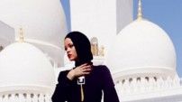 Rihanna'dan Cami Ziyareti