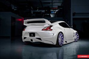 Vossen Yorumuyla Nissan 370 Z